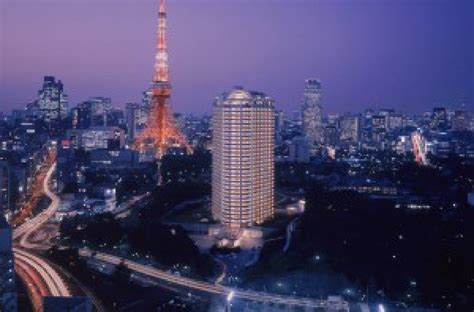 東京王子酒店在哪裏,我們不妨從其建築風格與歷史背景來探討一番。